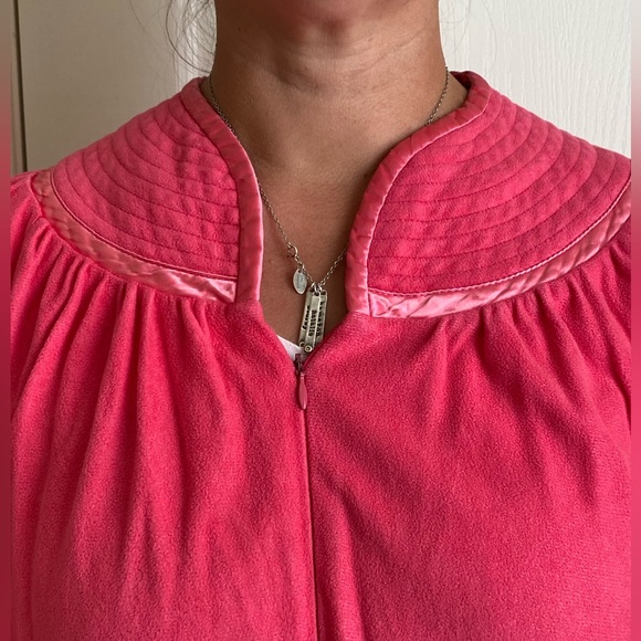 VINTAGE Ashley Ames Pink Robe size Medium - Picture 5 of 16
